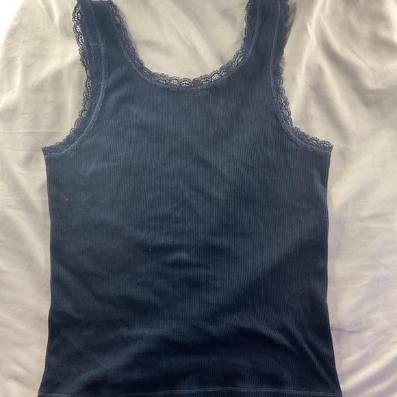 Brandy Melville Navy Lace Tank Top - Picture 1 of 3